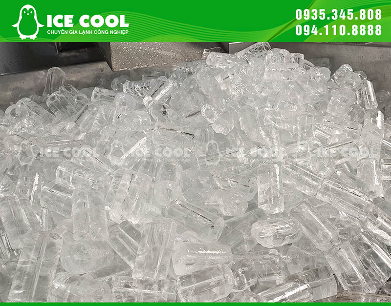 Finished pure coffee ice cubes