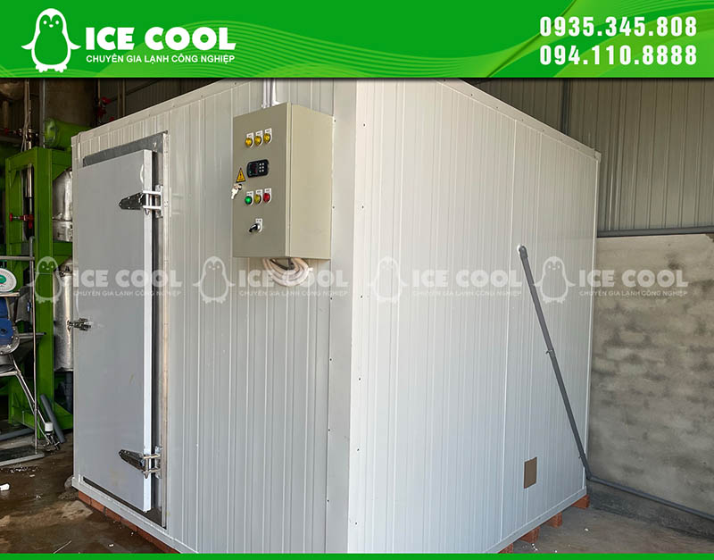 Ice Inserts Installing an industrial ice maker