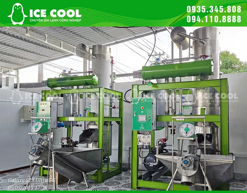 Which ice maker produces the best quality ice to ensure the ice cubes are clear, firm, and meet food safety and hygiene standards